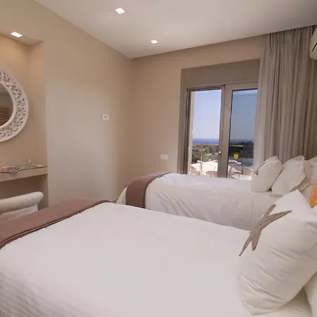 Ion Pangea Τραπεζάκι